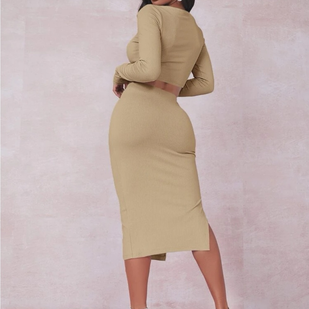 Two Piece Set Crop Top with Thigh Slit Skirt